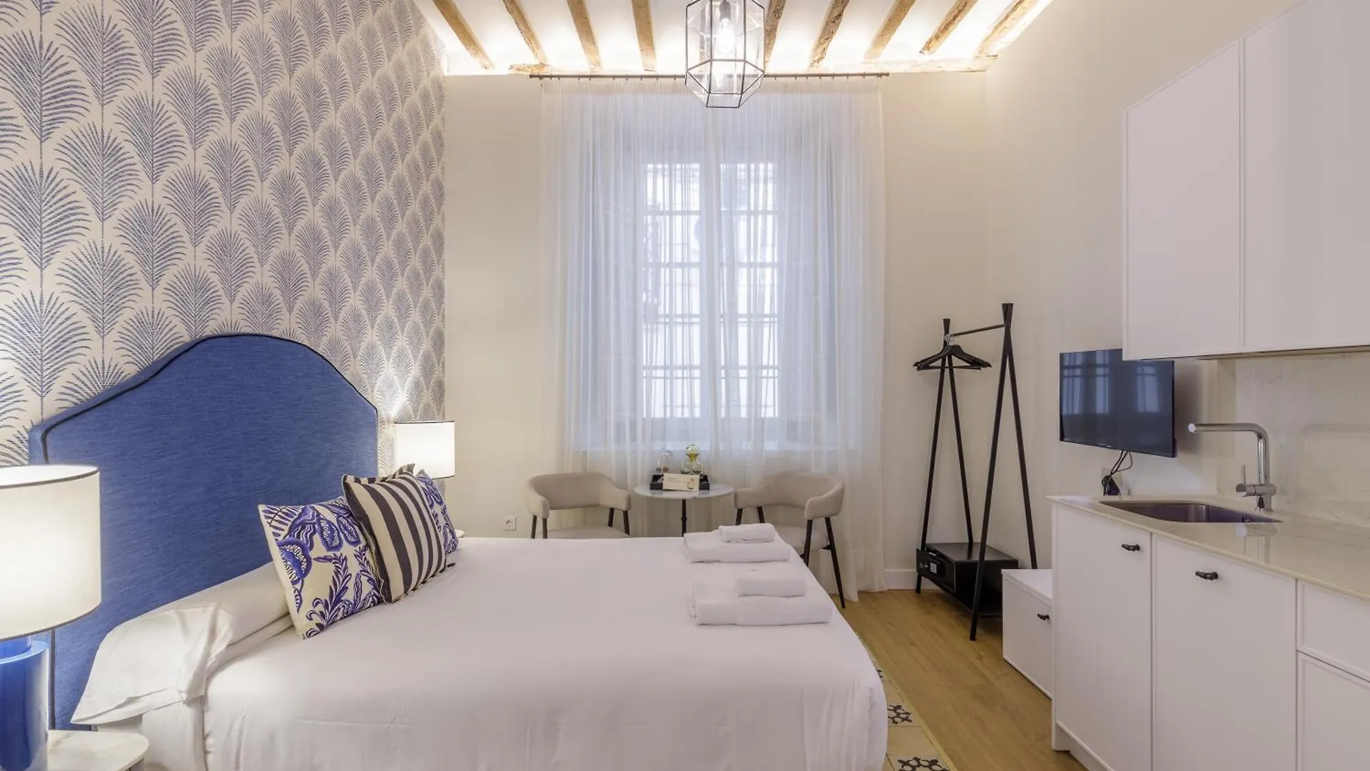 Palacio Vegafuente By Caleta Homes Málaga