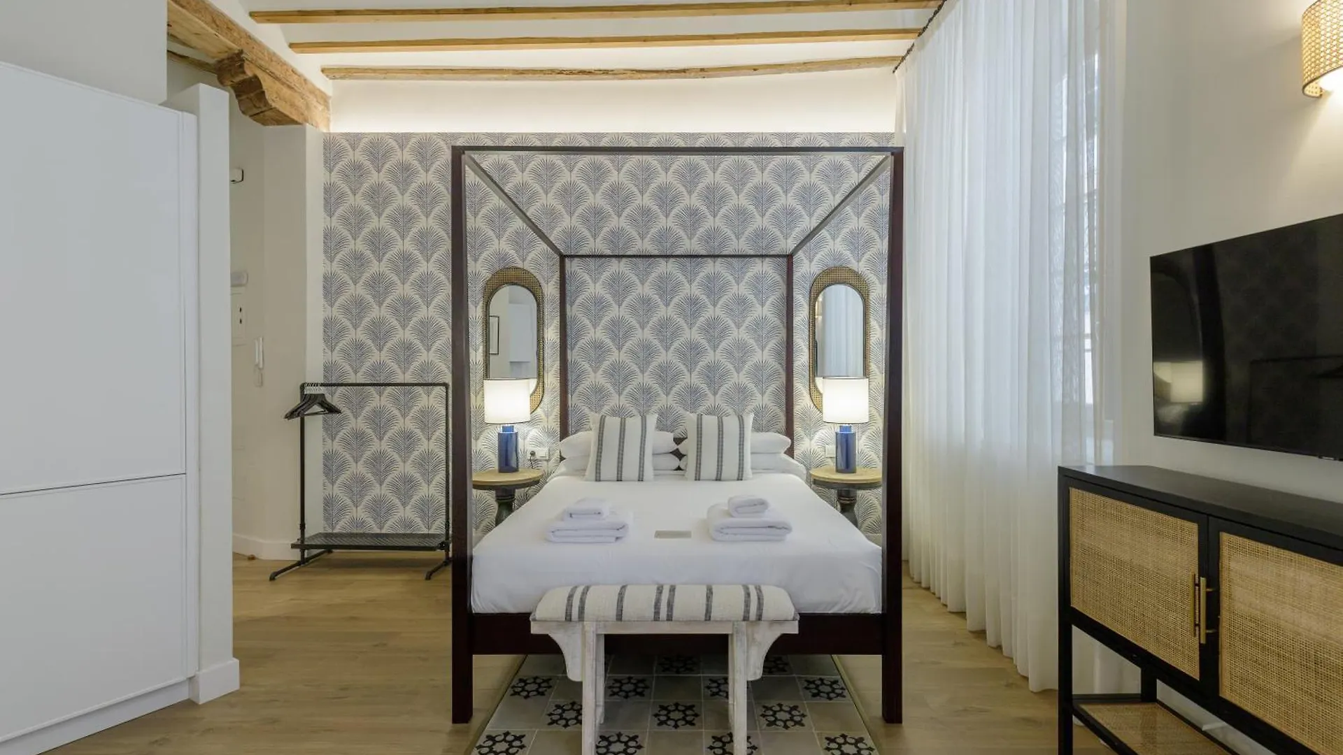 Palacio Vegafuente By Caleta Homes Malaga 0*,