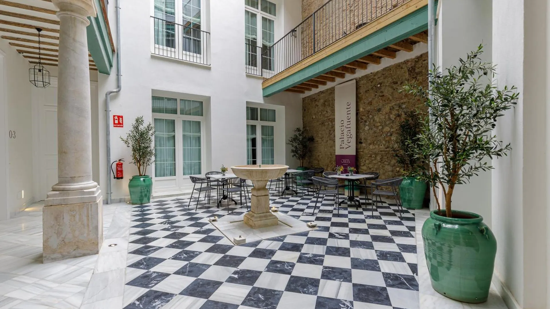 Palacio Vegafuente By Caleta Homes Málaga