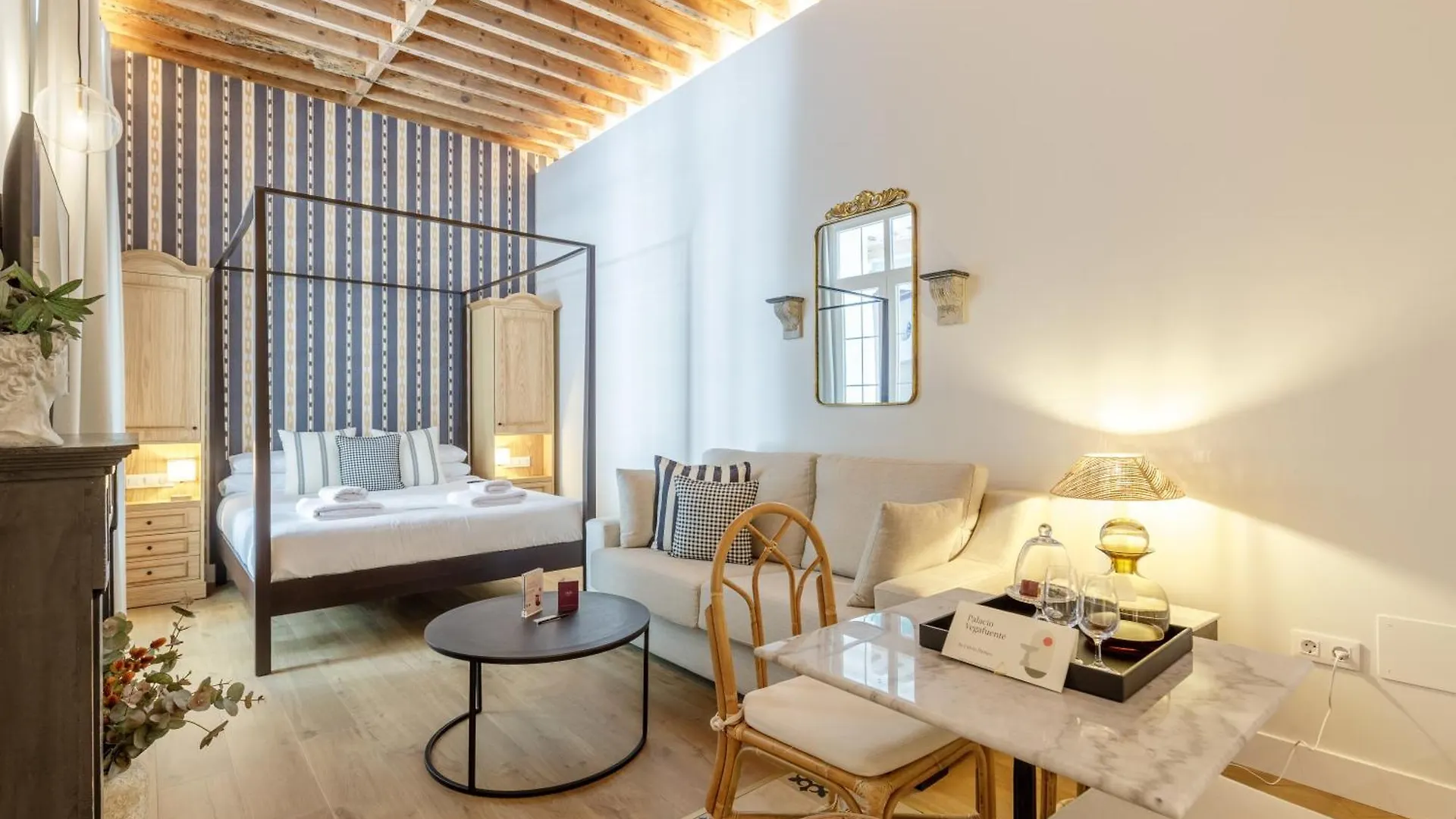 Palacio Vegafuente By Caleta Homes Málaga
