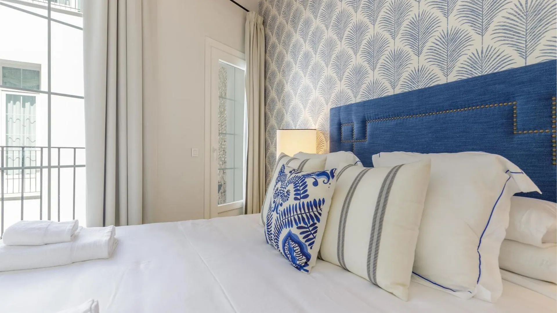 Palacio Vegafuente By Caleta Homes Málaga