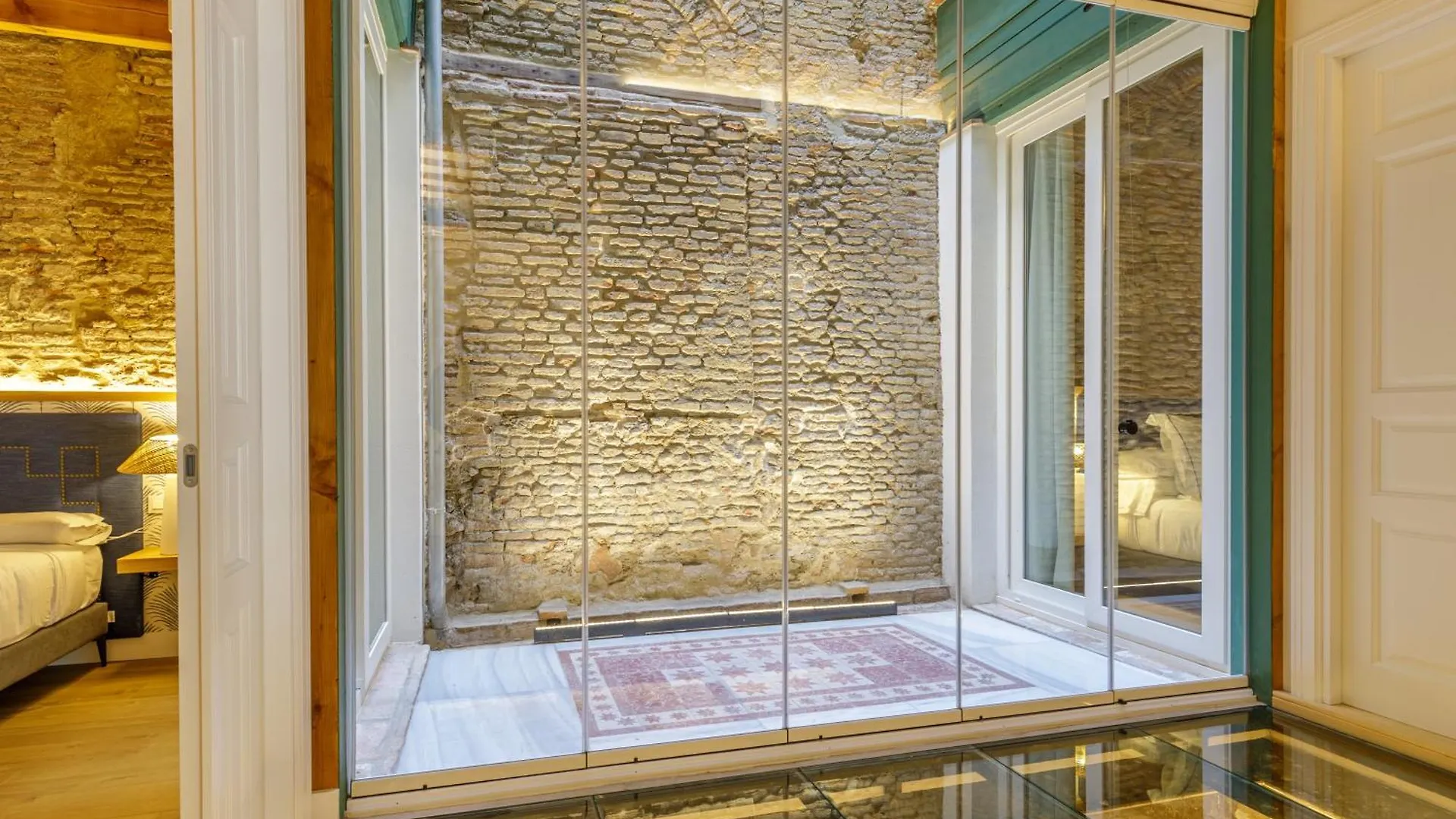 Palacio Vegafuente By Caleta Homes Malaga Apartment
